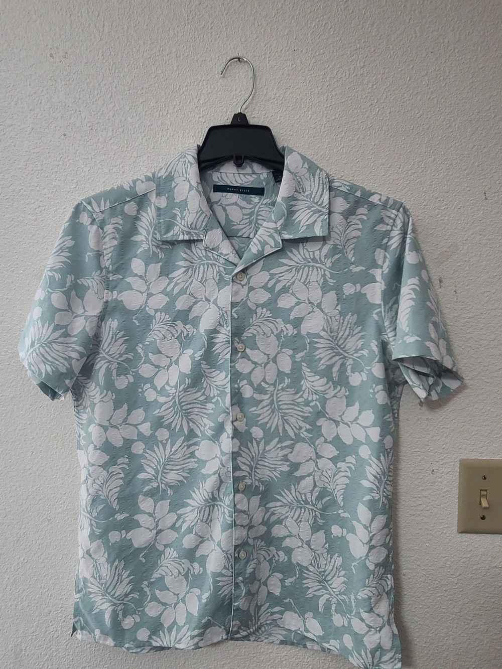 Men's Short Sleeve Floral Button-Up Shirt - Light Green/White